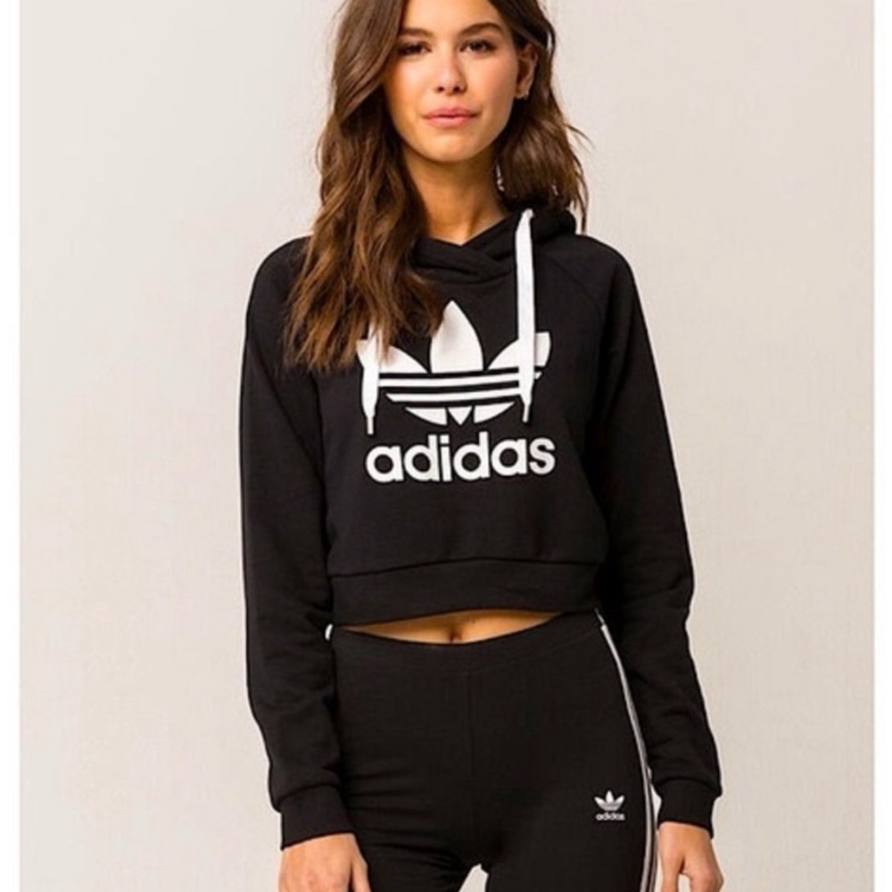 Adidas Women’s Medium black Cropped Hoodie